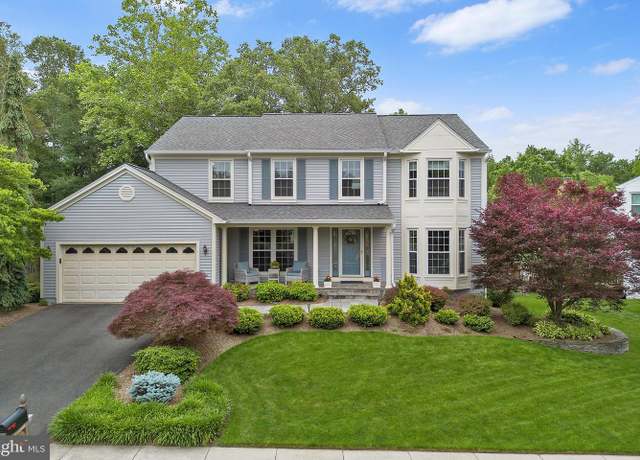 Property at 13809 S Springs Dr, Clifton, VA 20124, 4 beds, 3.5 baths