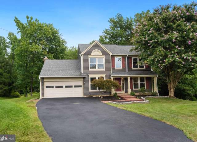 Property at 5409 Honey Brook Ct, Fairfax, VA 22030, 4 beds, 3.5 baths