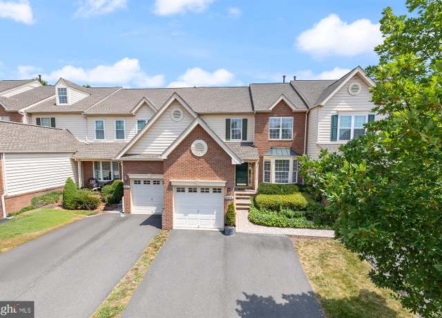 Property at 43598 Dunhill Cup Sq, Ashburn, VA 20147, 3 beds, 3 baths
