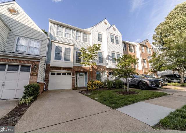 Property at 3983 Cressida Pl, Woodbridge, VA 22192, 3 beds, 3 baths