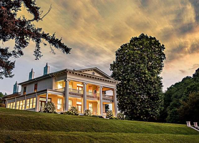 Property at 115 Thompson St, Tazewell, VA 24651, 8 beds, 5 baths