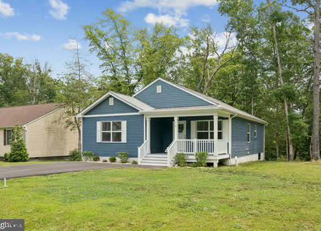 Property at 16 Placid Rd, Colonial Beach, VA 22443, 3 beds, 2.5 baths