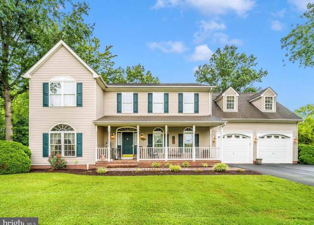 Property at 19427 Fisher Ave, Poolesville, MD 20837, 3 beds, 2.5 baths