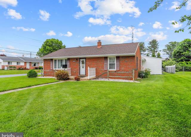 Property at 17300 Cloverleaf Rd, Hagerstown, MD 21740, 3 beds, 2.5 baths