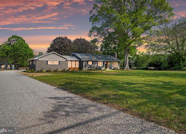Property at 219 S Spring Rd, Vineland, NJ 08361, 3 beds, 2 baths