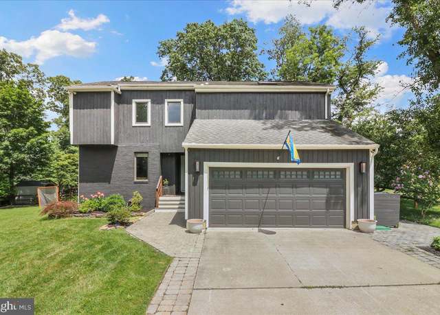Property at 9 Golf View Dr, Voorhees, NJ 08043, 4 beds, 3 baths