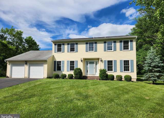 Property at 90 Denow Rd, Lawrenceville, NJ 08648, 4 beds, 2.5 baths