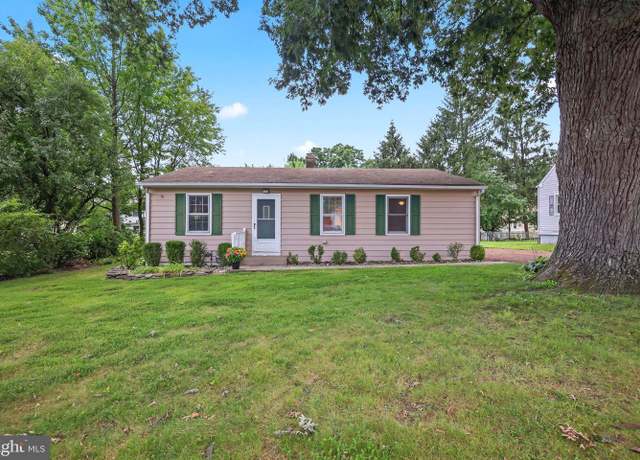 Property at 135 Texas Ave, Lawrence Twp, NJ 08648, 2 beds, 1 bath