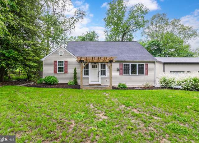 Property at 320 E Doe Run Rd, Kennett Square, PA 19348, 3 beds, 2.5 baths