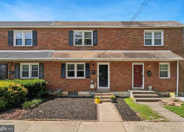 Property at 341 W 4th Ave, Conshohocken, PA 19428, 3 beds, 1.5 baths