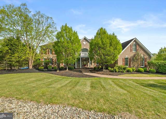 Property at 217 Rising Meadow Way, East Stroudsburg, PA 18302, 5 beds, 5.5 baths