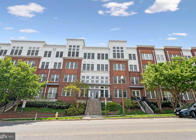 Property at 1418 N Rhodes St Unit B117, Arlington, VA 22209, 2 beds, 2.5 baths