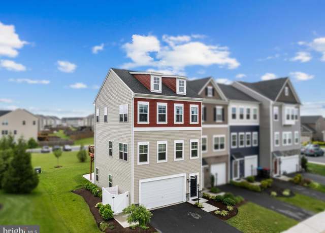 Property at 110 Santa Fe Ct, Stephenson, VA 22656, 4 beds, 3.5 baths