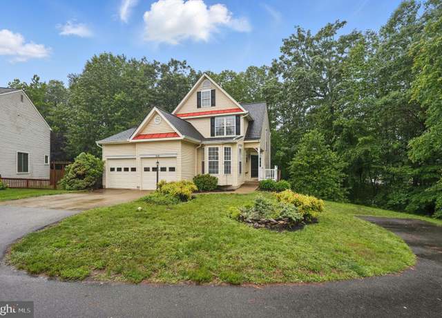 Property at 6305 Thin Leaf Pl, Woodbridge, VA 22193, 3 beds, 3.5 baths