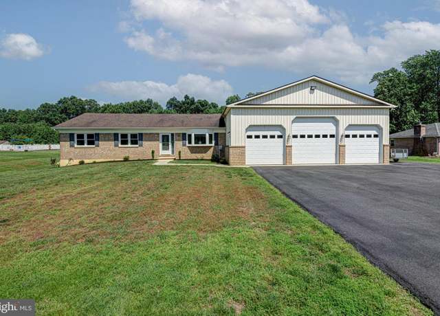 Property at 121 Pine Valley Dr, Middletown, DE 19709, 3 beds, 2 baths