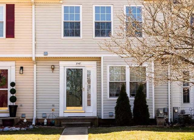 Property at 848 Medinah Cir, Westminster, MD 21158, 3 beds, 2.5 baths