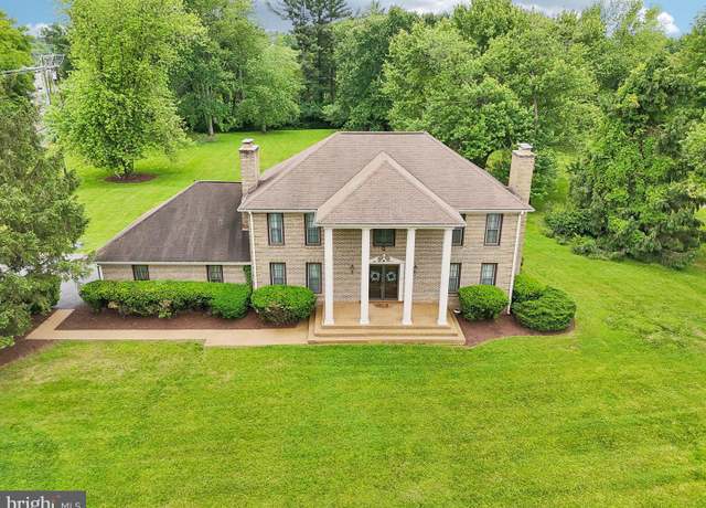 Property at 5800 Wild Flower Ct, Derwood, MD 20855, 4 beds, 2.5 baths