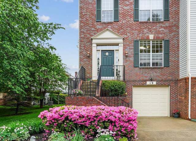 Property at 19 Vanderbilt Ct, Rockville, MD 20850, 3 beds, 3.5 baths