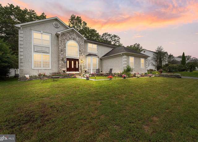 Property at 257 Churchill Dr, Egg Harbor Township, NJ 08234, 4 beds, 3 baths
