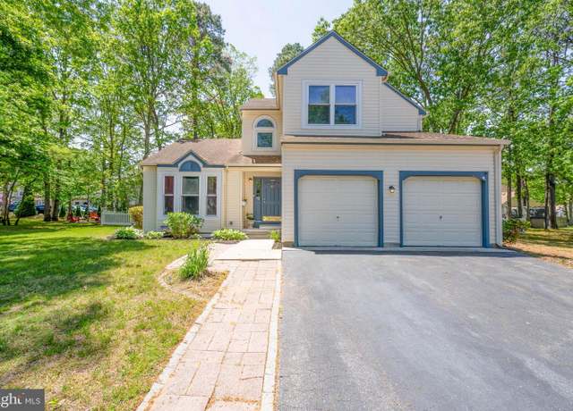 Property at 11 Megan Dr, Millville, NJ 08332, 3 beds, 2.5 baths