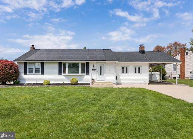 Property at 101 West Ct, Blackwood, NJ 08012, 3 beds, 1.5 baths