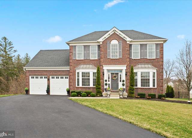 Property at 1202 Hockley Dr, Perkasie, PA 18944, 4 beds, 2.5 baths
