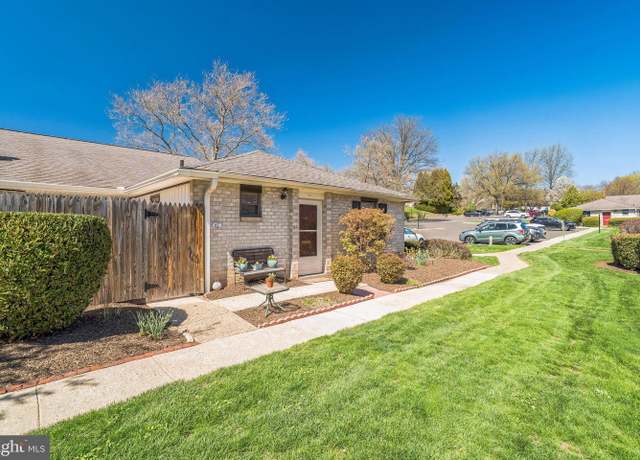Property at 501 N Bethlehem Pike Unit 6-C, Ambler, PA 19002, 3 beds, 2 baths