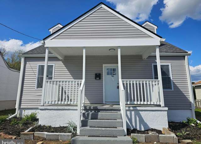 Property at 105 Gibson St, Fredericksburg, VA 22401, 4 beds, 3 baths