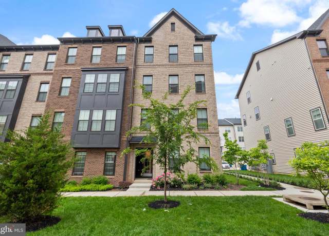 Property at 12363 Azure Ln #42, Fairfax, VA 22033, 3 beds, 2.5 baths