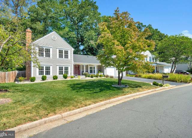 Property at 811 Potomac Ridge Ct, Sterling, VA 20164, 4 beds, 3 baths