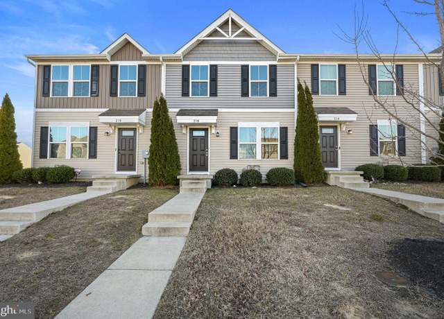 Property at 216 Nob Hill Rd, Dover, DE 19901, 3 beds, 2 baths