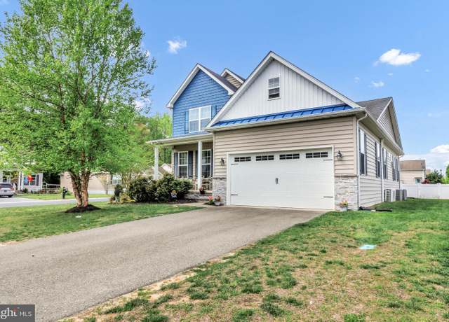 Property at 13 Split Oak Dr, Felton, DE 19943, 4 beds, 2.5 baths