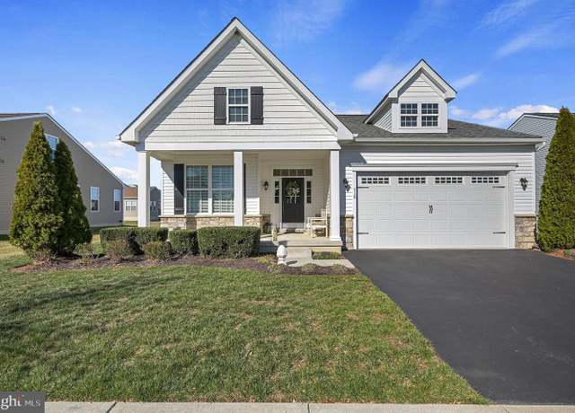 Property at 718 Pergola Ln, Middletown, DE 19709, 3 beds, 2 baths