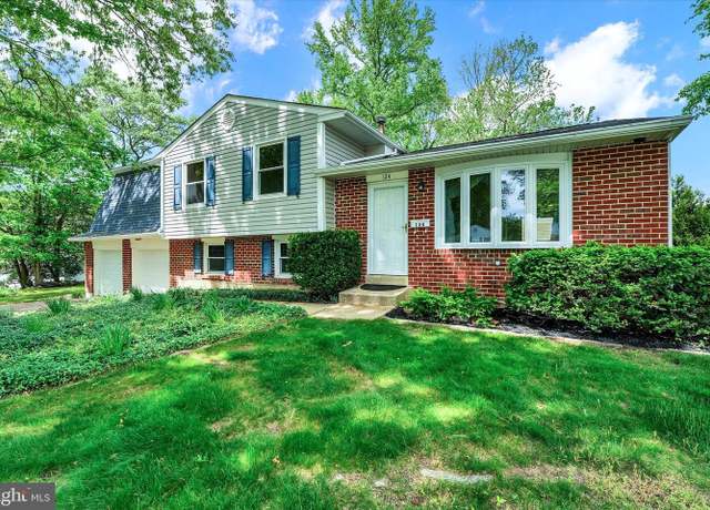 Property at 124 Dunsinane Dr, New Castle, DE 19720, 3 beds, 2.5 baths