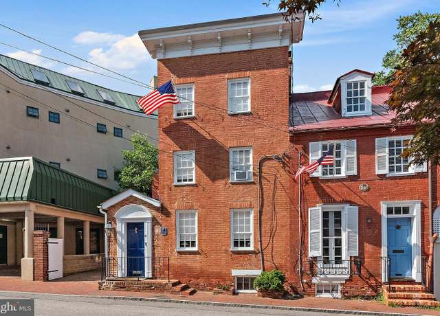 Property at 60 Cornhill St, Annapolis, MD 21401, 3 beds, 3.5 baths