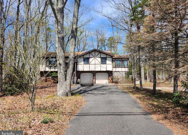 Property at 984 Lincoln Ave, Atco, NJ 08004, 3 beds, 2 baths