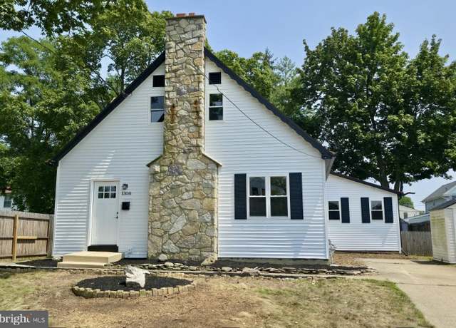 Property at 1308 Maple Ave, Glendora, NJ 08029, 4 beds, 2 baths