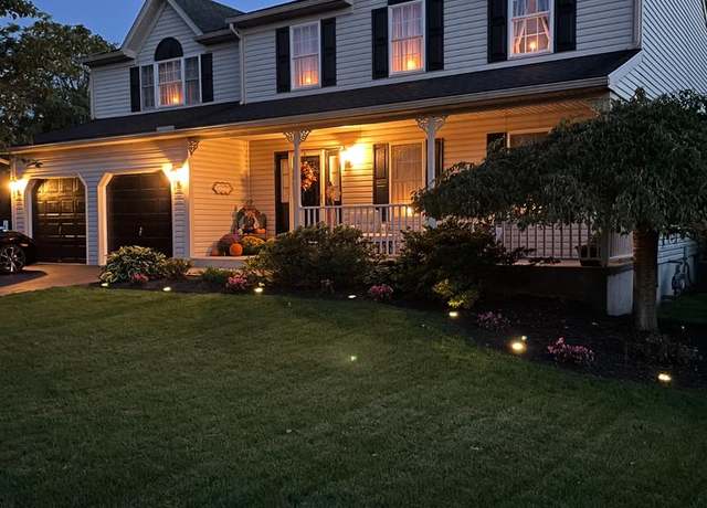 Property at 4580 Hillside Rd, Reading, PA 19606, 4 beds, 2.5 baths