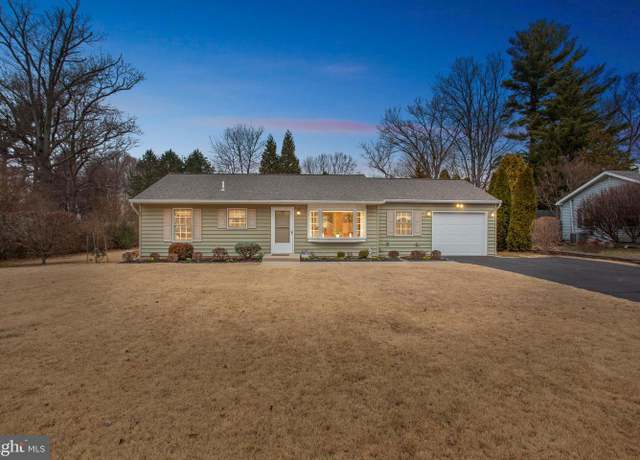 Property at 111 Maple Ln, Doylestown, PA 18901, 2 beds, 1 bath