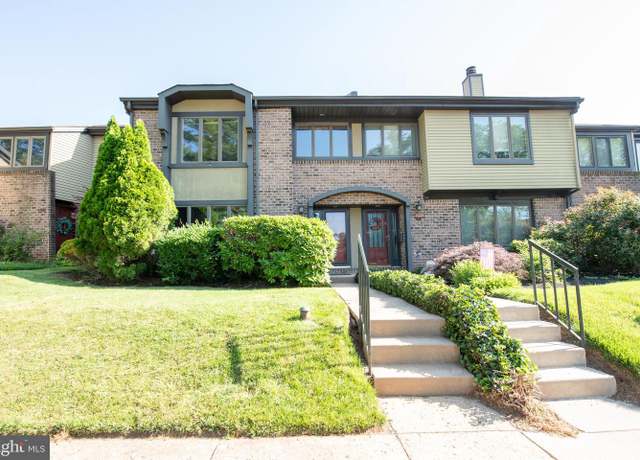 Property at 8 Garrison Pl, Newtown, PA 18940, 3 beds, 2.5 baths