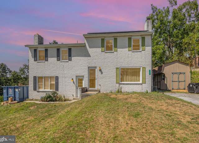 Property at 160 Faith Cir, Carlisle, PA 17013, 3 beds, 1.5 baths