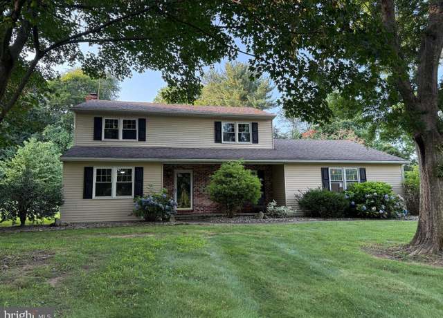 Property at 111 Glennann Dr, Landenberg, PA 19350, 3 beds, 2.5 baths