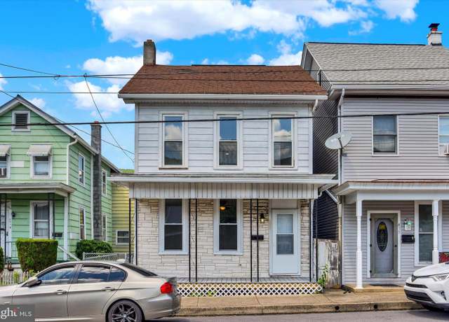 Property at 433 S 2nd St, Lykens, PA 17048, 4 beds, 2 baths