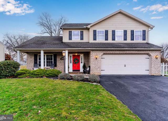 Property at 203 Carmack Dr, Chambersburg, PA 17202, 3 beds, 2.5 baths