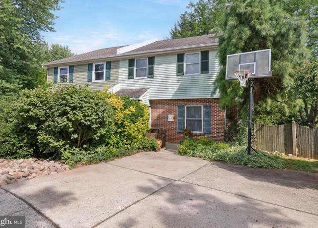 Property at 4015 Salem Cir, Harleysville, PA 19438, 4 beds, 3 baths