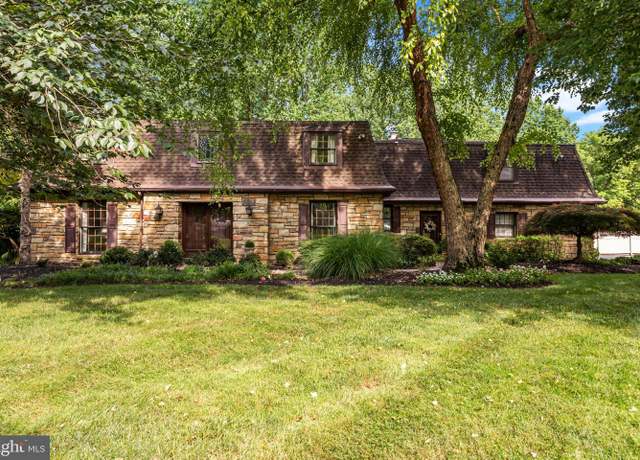 Property at 11 S Kings Oak Ln, Philadelphia, PA 19115, 5 beds, 4.5 baths