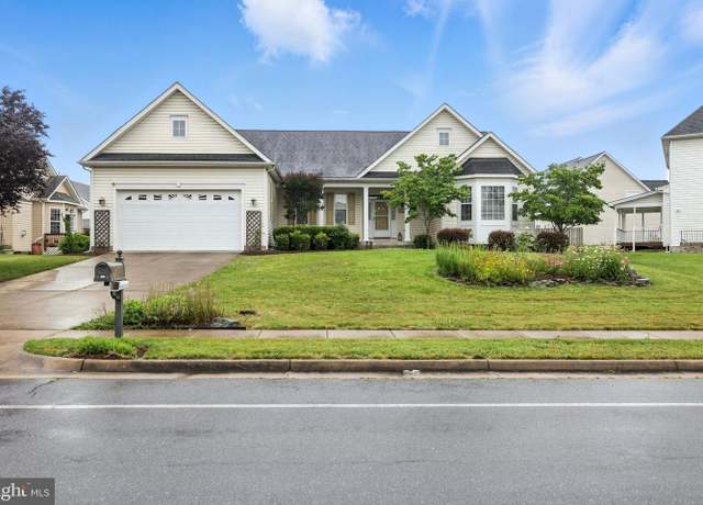 Property at 125 Dewberry Dr, Winchester, VA 22602, 3 beds, 2.5 baths