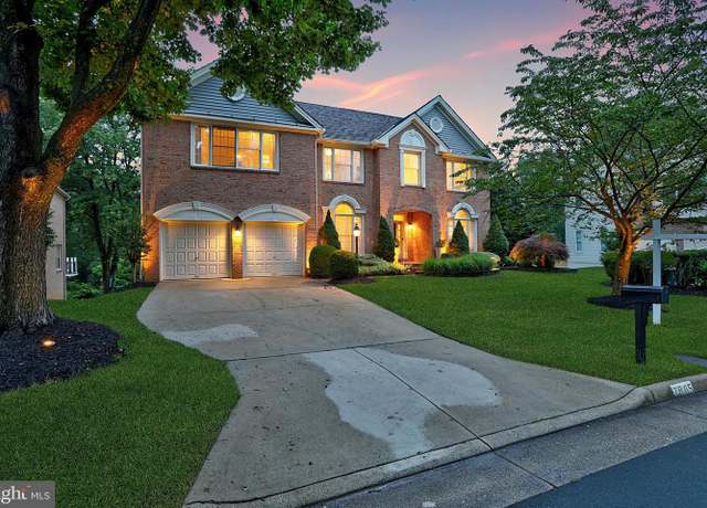 Property at 7905 Willfield Ct, Fairfax Station, VA 22039, 5 beds, 5.5 baths
