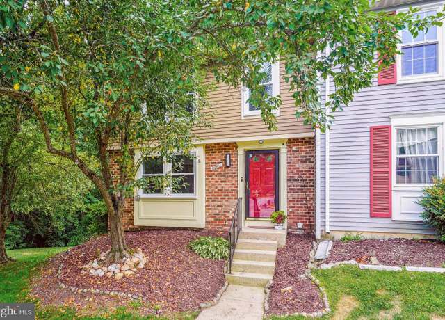 Property at 8901 Gutman Ct, Springfield, VA 22153, 4 beds, 3 baths