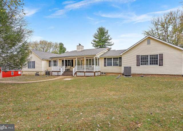 Property at 11895 Folly Ln, Lovettsville, VA 20180, 3 beds, 5 baths